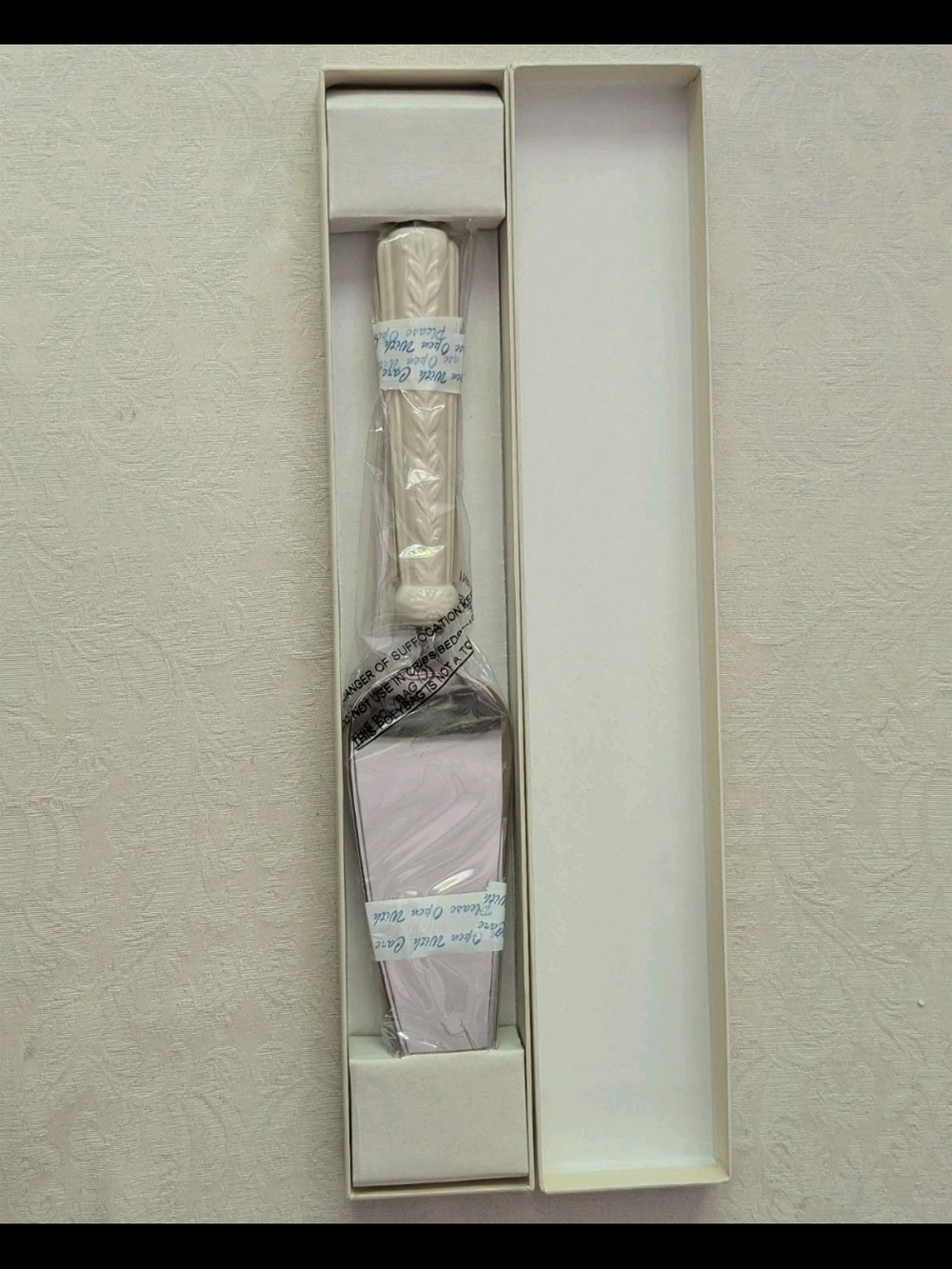 Lenox Wedding Promises Platinum Cake Server, Stainless Steel Porcelain Handle